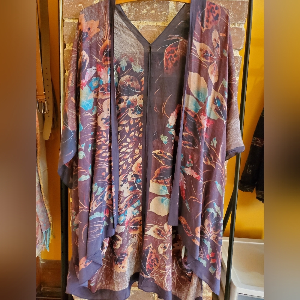 100% Silk Cocoon House Floral Long Kimono